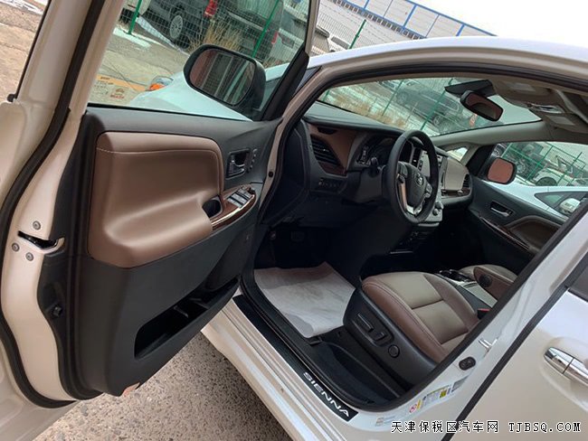 19款丰田塞纳3.5L四驱顶配 18轮/双天窗/雷测现车58万