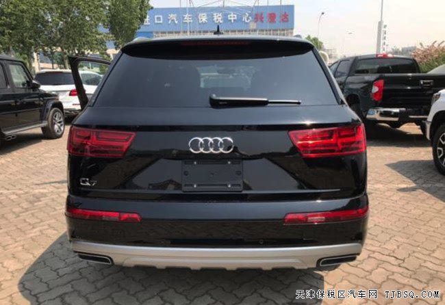 2019款奥迪Q7加规版 7座/20轮/全景天窗/手写板现车59万