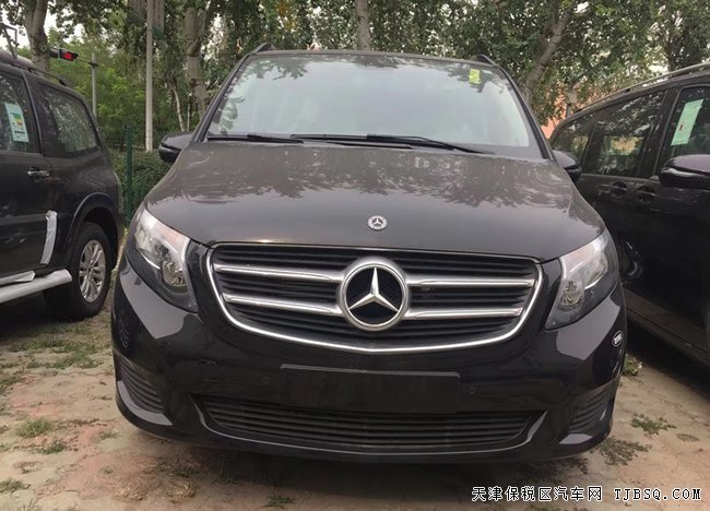 2018款奔驰V250中东版 7座手续/双电动门/17轮现车46万
