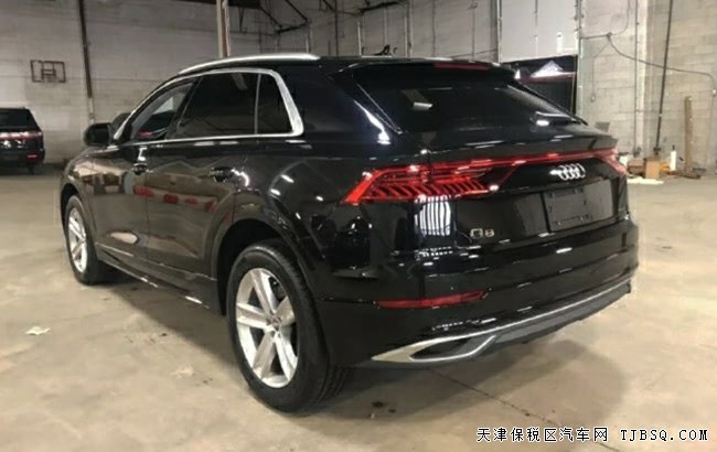 平行进口19款奥迪Q8加规版 环影/20轮/雷达测距现车96万