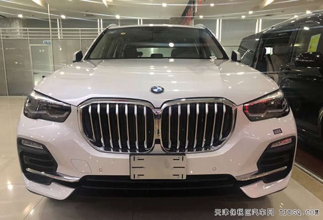 2019款宝马X5墨西哥版 19轮/全景天窗/脚感门现车66.8万