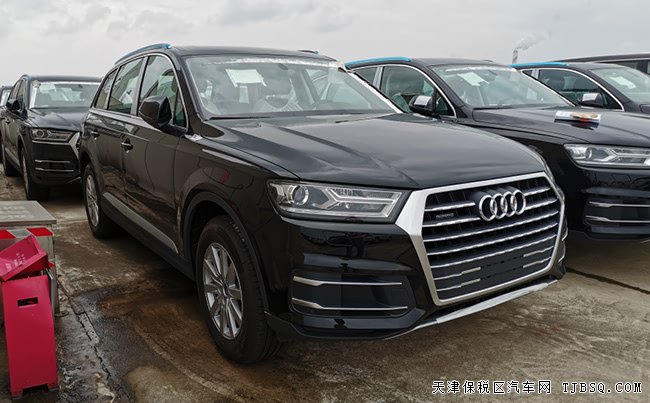 2019款奥迪Q7欧规版2.0T 18轮/全景天窗/电尾门现车52万