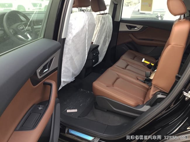 2019款奥迪Q7欧规版2.0T 18轮/全景天窗/电尾门现车52万