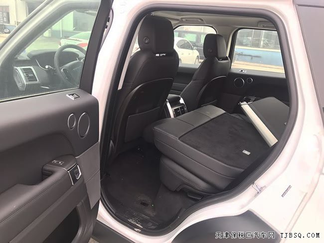 2019款路虎揽胜运动版汽油 19轮/LED大灯/全景现车72万