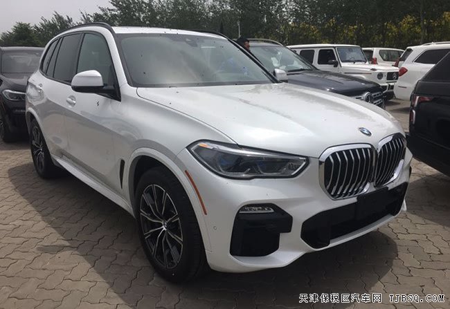 2019款宝马X5M加规版 豪华增强包/M运动包/全景现车76万