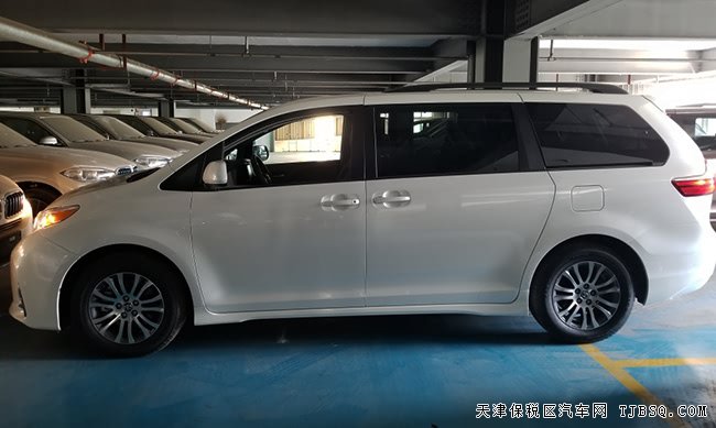 2019款丰田塞纳3.5L两驱版XLE 17轮/双电动门现车41万