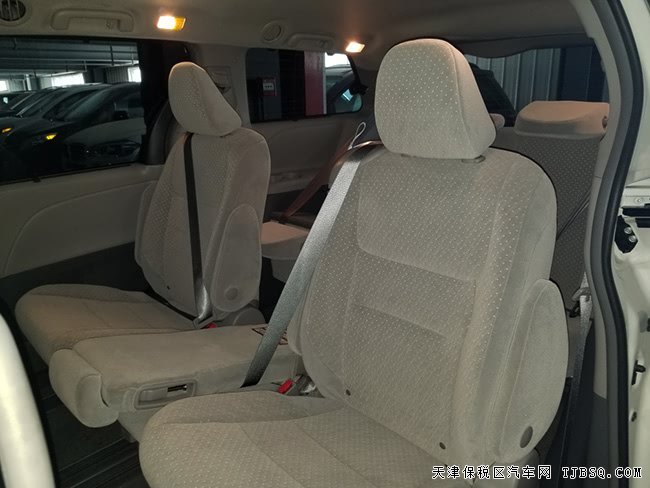 2019款丰田塞纳3.5L两驱版XLE 17轮/双电动门现车41万
