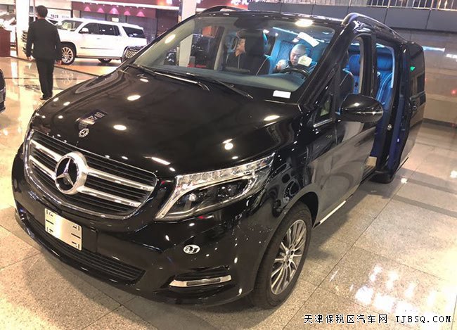 19款奔驰V250中东版 17多辐轮/航空座椅/小桌板现车61万