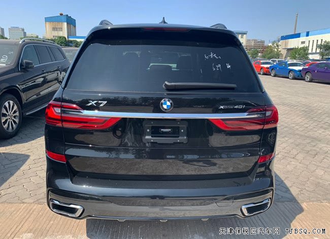 2019款宝马X7加规版 七座/21轮/豪华包/运动包现车102万