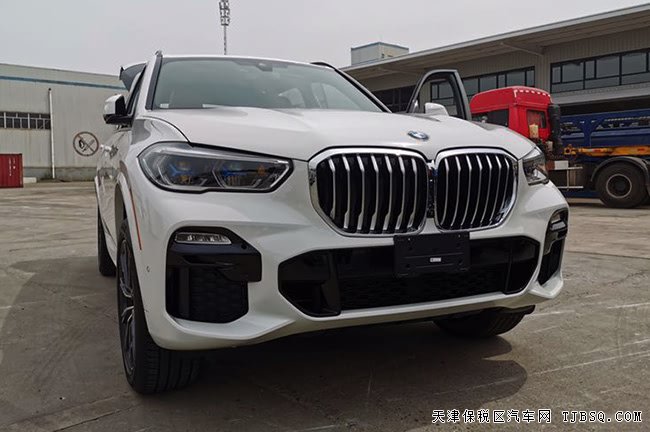 19款宝马X5M加规版 增强豪华包/M运动包现车75.5万劲惠