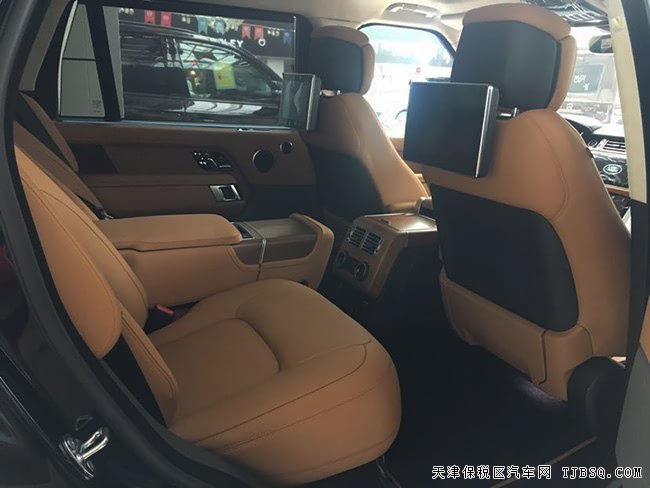 2019款路虎揽胜3.0T柴油创世加长 21轮/后娱现车133万