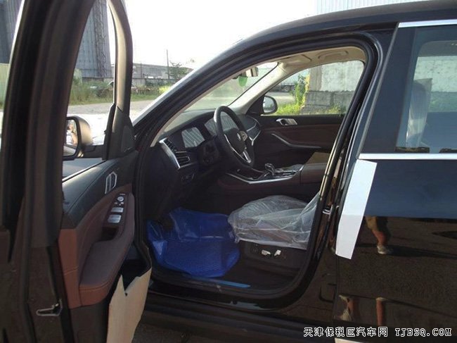 2019款宝马X7欧规版 星空顶/7座/20轮/全景天窗现车94万