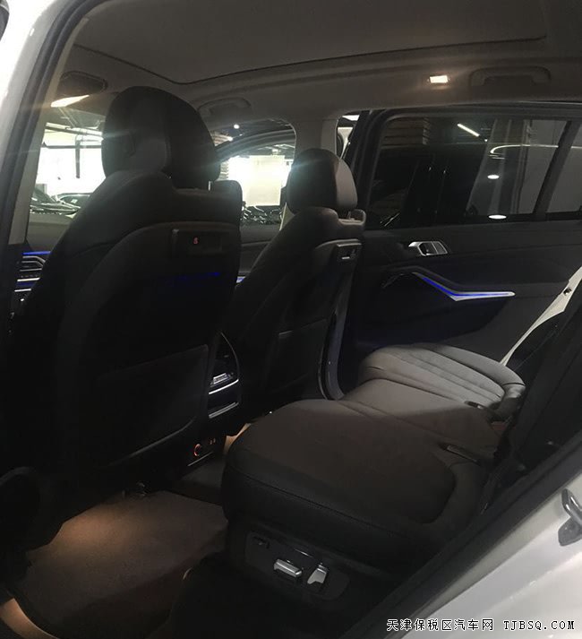 2019款宝马X7美规版 寒冷包/停车辅助包/21轮现车95万