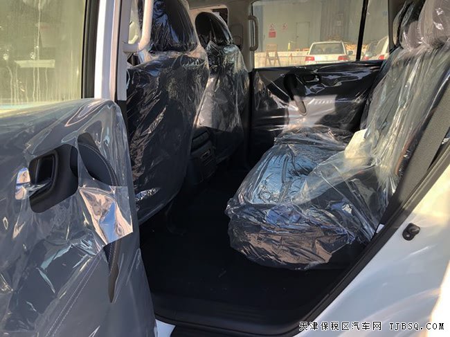 2019款日产途乐Y62 5.6L中东版 18轮/后差速锁现车60万