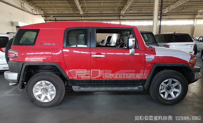 2019款丰田FJ酷路泽4.0L中东版 现车优惠专享
