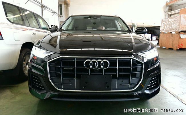 2019款奥迪Q8加规版 21轮/全景天窗/动态驾驶包现车97万