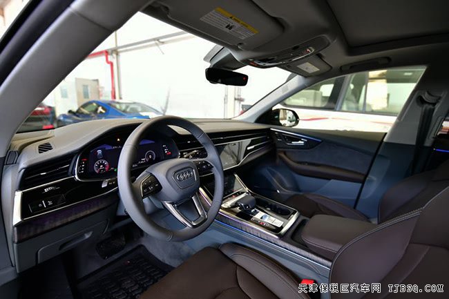 2019款奥迪Q8加规版 21轮/全景天窗/动态驾驶包现车97万