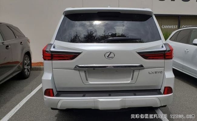 2019款雷克萨斯LX570加规版 豪华越野极致畅销