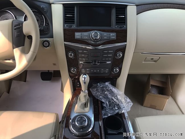 2019款日产途乐4.0L七座SUV 中东版Y62现车优选