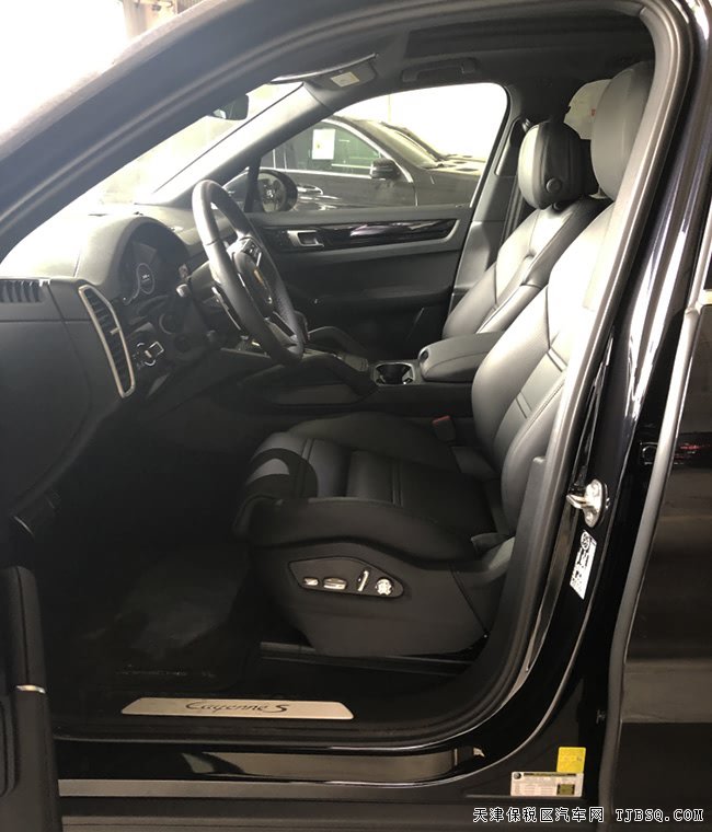 2019款保时捷卡宴2.9T加规版 通风/小豪华包现车102万