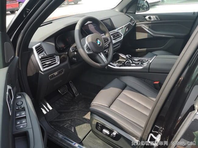 2019款宝马X5M加规版 大豪华包/M运动包/全景现车77万