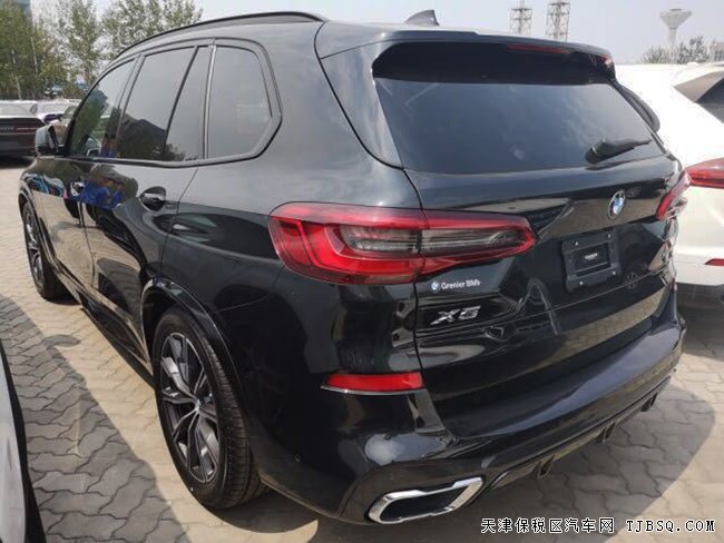 2019款宝马X5M加规版 大豪华包/M运动包/全景现车77万