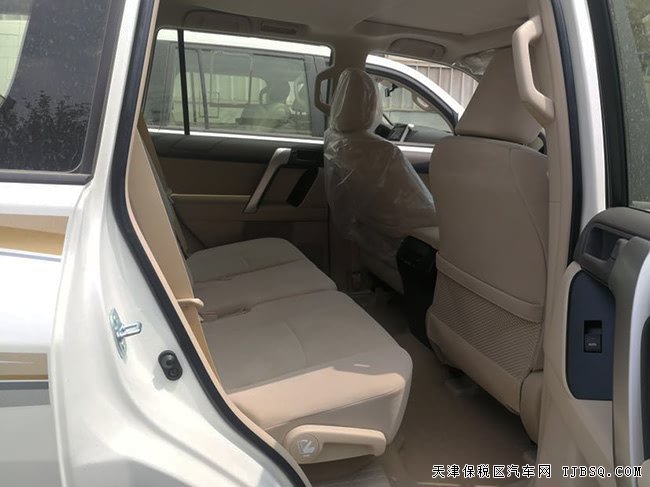 2019款丰田普拉多4000中东版 17轮/天窗/后挂现车57.5万