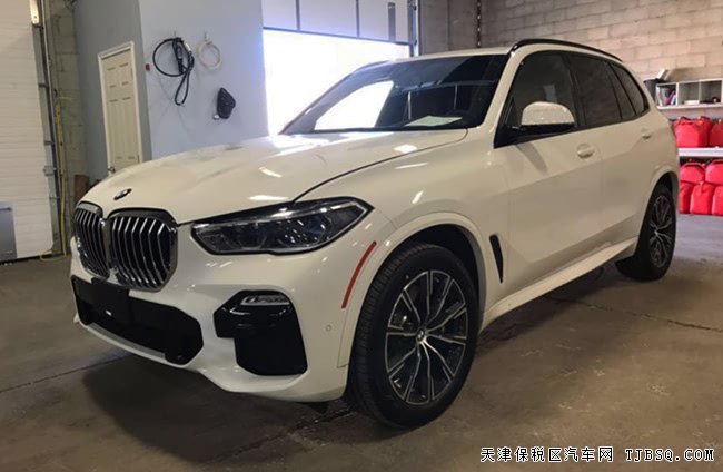 2019款宝马X5M加规版 大豪华包/M运动包/全景现车76.5万