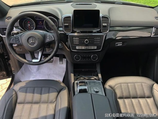 2018款奔驰GLE400加规版 驾辅包/豪华包/灯光包现车75万