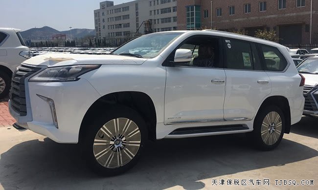 2019款雷克萨斯LX570中东版 21轮/金属漆/天窗现车145万
