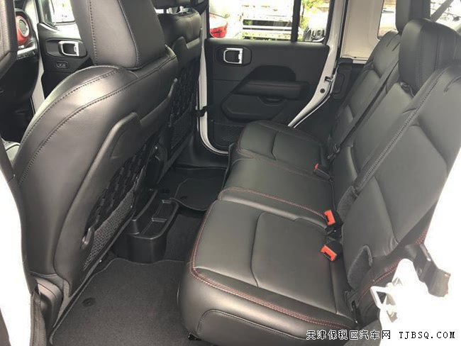 19款吉普牧马人2.0T加规版 17轮/三差速锁现车48万优享