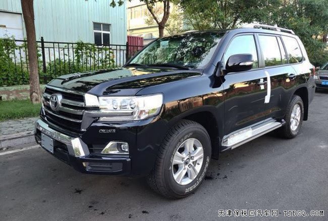 2019款丰田酷路泽4500中东版 8气囊/KDSS/天窗现车114万