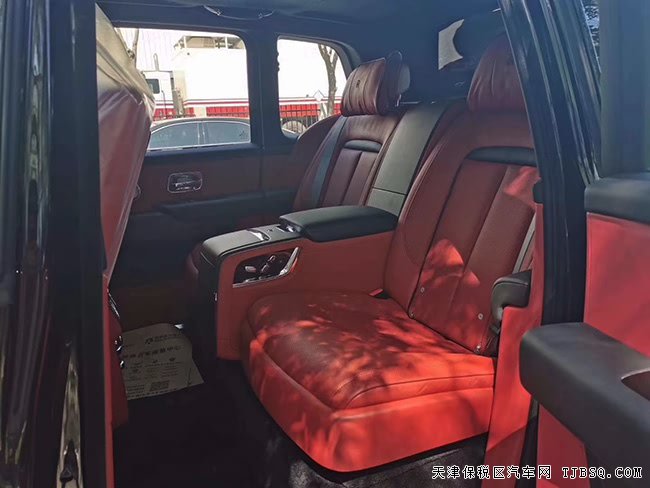 2019款劳斯莱斯库里南SUV 顶级越野现车优惠购