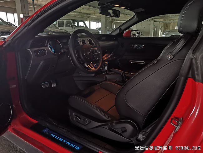 2019款福特野马加规版P版 18轮/LED大灯/真皮现车30.5万