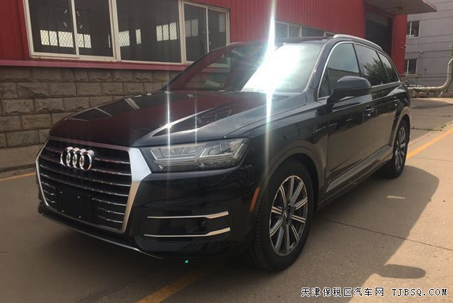 2019款奥迪Q7加规版 20轮/环影/动态包/驾辅包现车69万