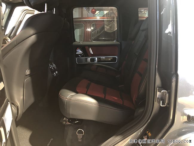 2019款奔驰G63加规版 暗夜运动包/Designo内饰现车262万