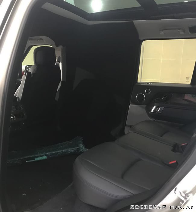 2018款路虎揽胜3.0T皇家一号加长版 HSE/22轮现车202万