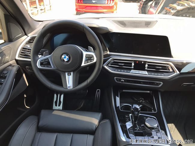 2019款宝马X5M加规版 大豪华包/M运动包/全景现车75万