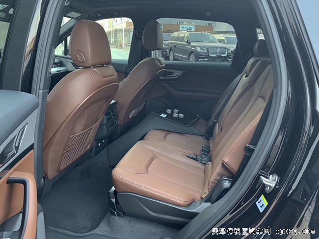 2019款奥迪Q7加规版 7座/20轮/手写板/全景现车58.5万