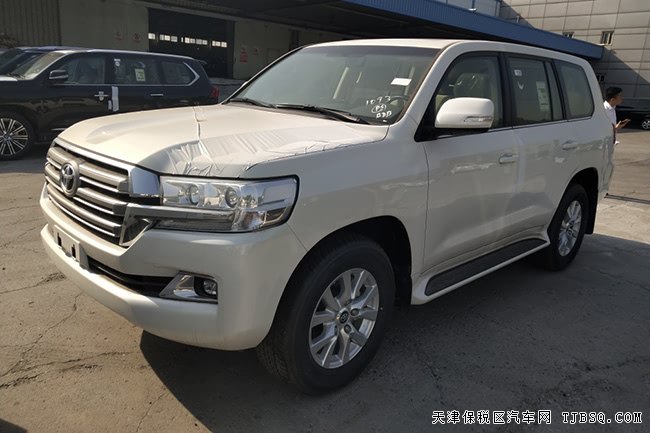 2019款丰田酷路泽5700中东版 18轮/遥启/天窗现车101万