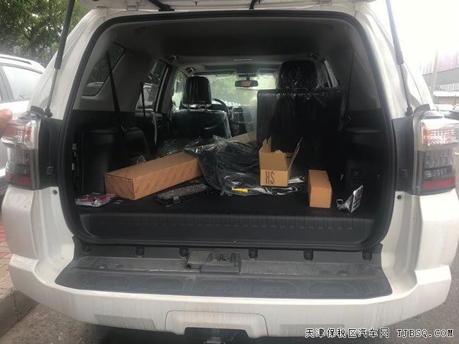 2018款丰田超霸4.0L加规版 7座/17铝轮/天窗现车45.5万