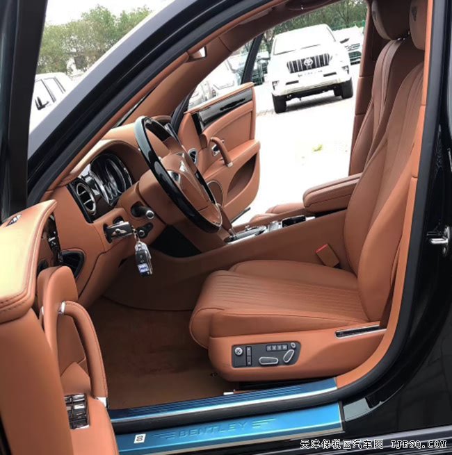 18款宾利飞驰V8S欧规版 20轮/天窗/电吸门现车238万优享