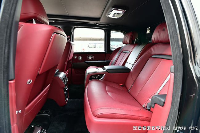 2019款劳斯莱斯库里南6.7T加规版 豪华SUV震撼让利