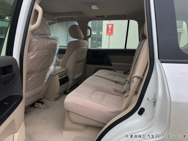 2019款丰田酷路泽4000中东版 8气囊/天窗/遥启现车69万
