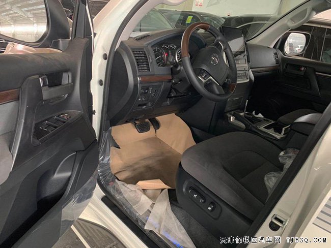 2019款丰田酷路泽4500中东版 柴油版现车尽享极致