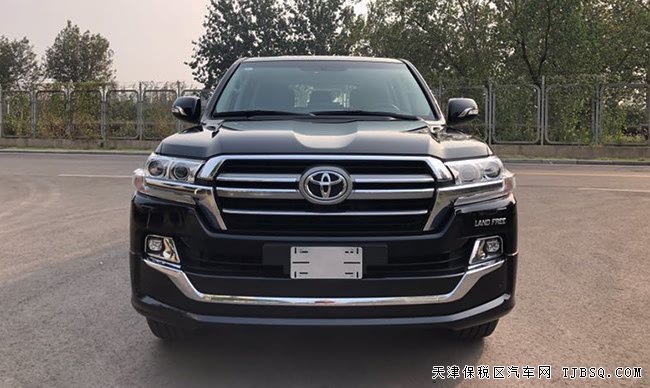 2019款丰田酷路泽5700中东版 8气囊/20轮/天窗现车113万