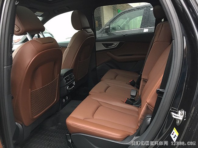 19款奥迪Q7加拿大版 LED大灯/BOSE/环影/全景现车63万