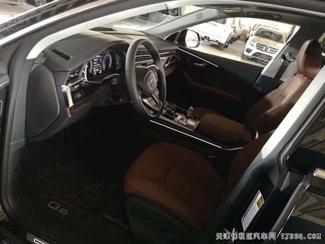2019款奥迪Q8加规版 21轮/BO音响/矩阵LED大灯现车83万