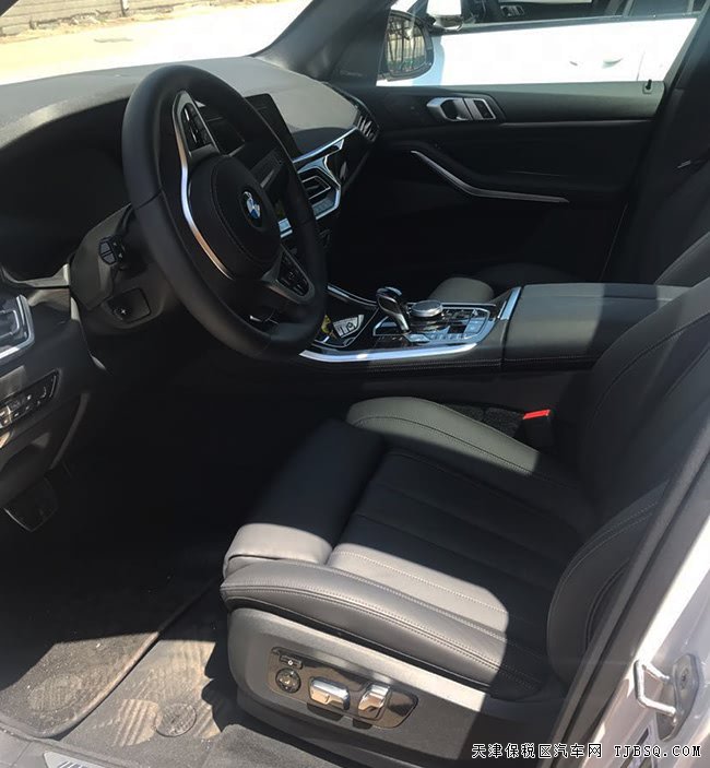 2019款宝马X5加规版3.0T 经典公路越野现车优惠尽享