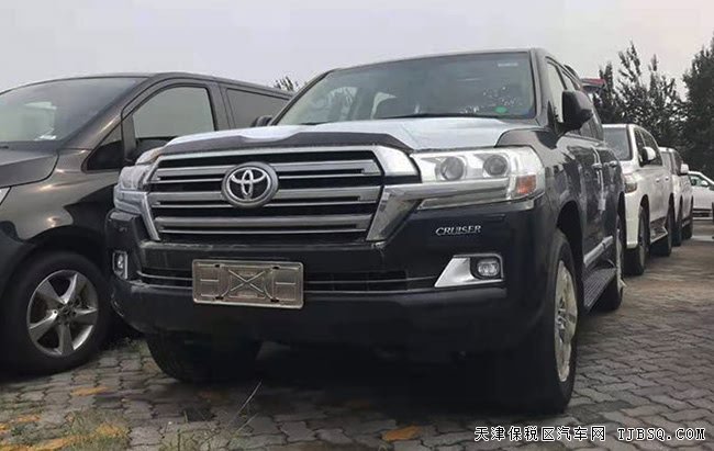 2019款丰田酷路泽4500中东版 18轮/8气囊/天窗现车102万